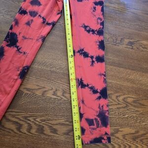 Lululemon Tie-Dye Pink, Red and Black Leggings